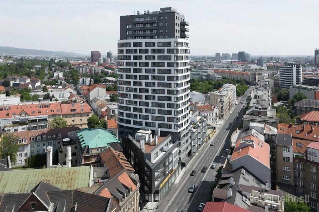 2 Room Apartment, With A View Of The Castle Братислава Екстериор снимка